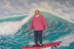 grandma-surf