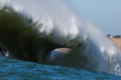 surf-heavy-barrell